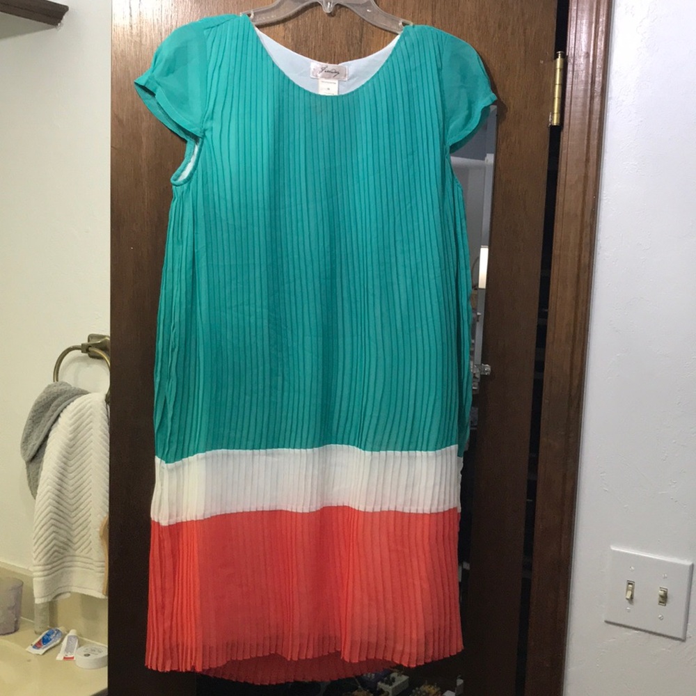 Freeway brand Womens M Tricolor Cap sleeve Shift Dress